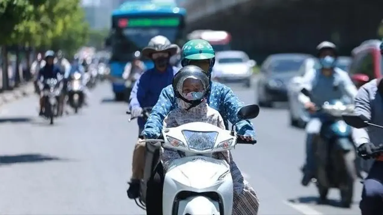 تباين ملحوظ في درجات الحرارة بين برودة الشمال وموجة الطقس الحار بالجنوب